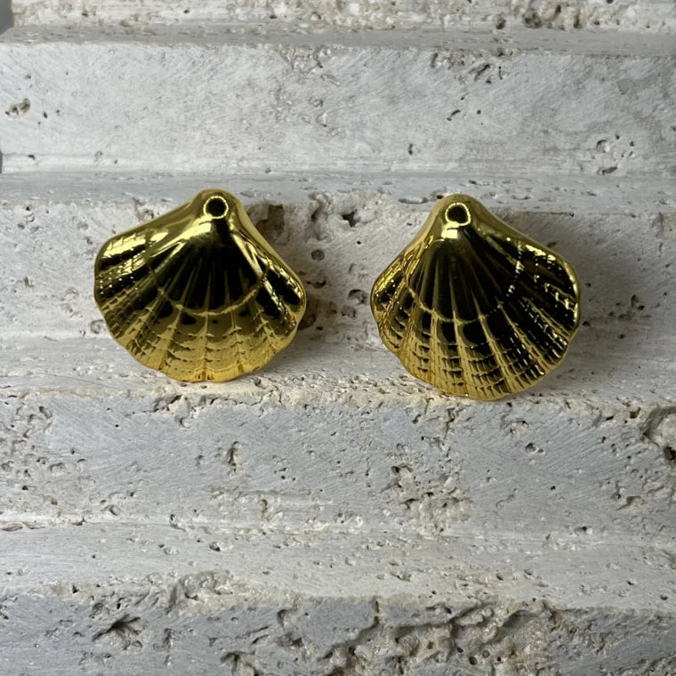 Concha Earrings