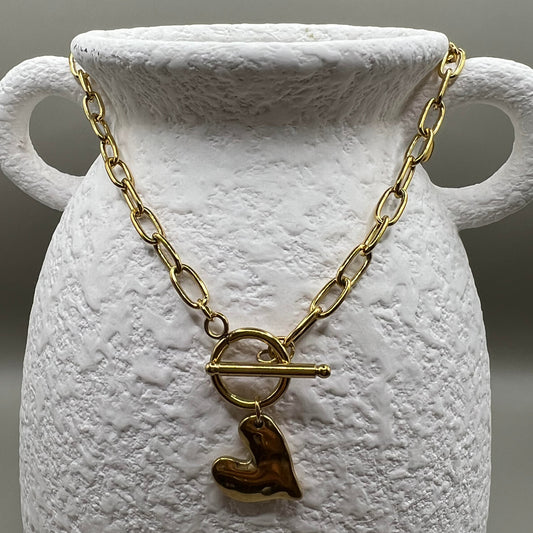 Necklace Linked gold with heart shape loop lock